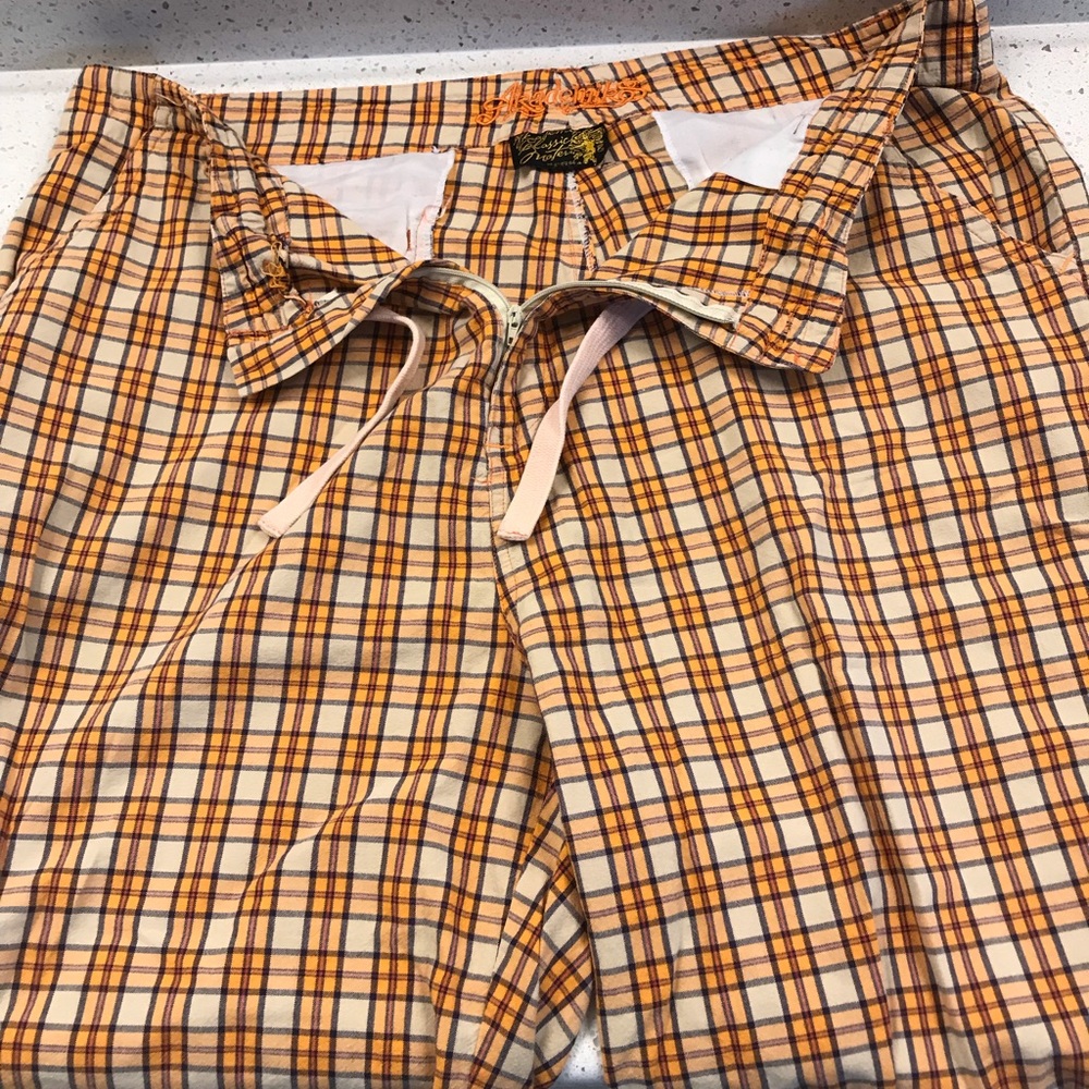 Akademiks Men’s Shorts. Size 38